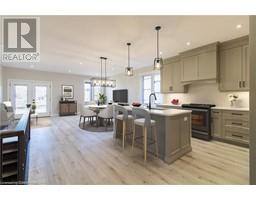 93 DUCHESS Drive - 2