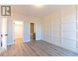 93 DUCHESS Drive - 22
