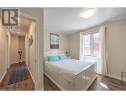 100 MARKET ST E - 16
