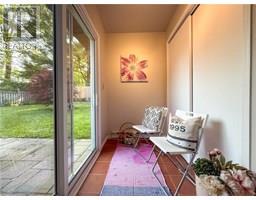 15 FAIRVIEW Drive - 24