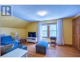 5 HAWTHORNE Avenue - 27