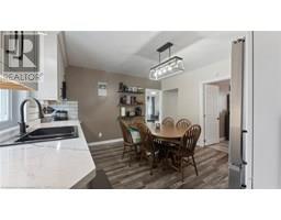 81 E CHURCH Street E - 15