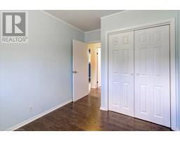 22 HIGHLAND Avenue - 16