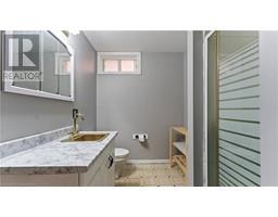 18 RUTHERFORD Drive - 27