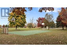18 RUTHERFORD Drive - 34