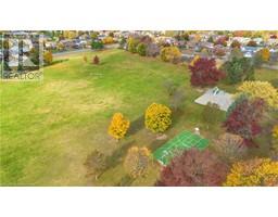 18 RUTHERFORD Drive - 36