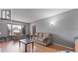 18 RUTHERFORD Drive - 7