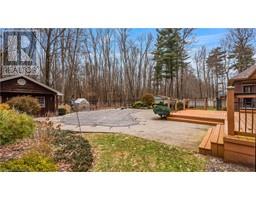 53 WOODLAND Drive - 40