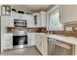 65 WINTERGREEN CRES - 23