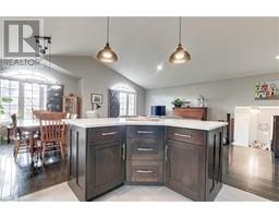 65 WINTERGREEN CRES - 25