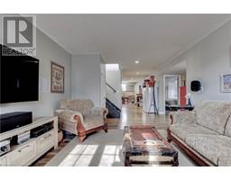65 WINTERGREEN CRES - 9
