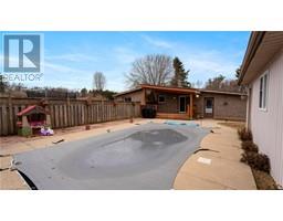 59 LYNDHURST Avenue - 35