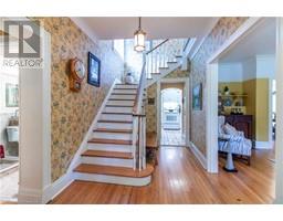 312 NELSON Street W - 11
