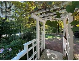 312 NELSON Street W - 40
