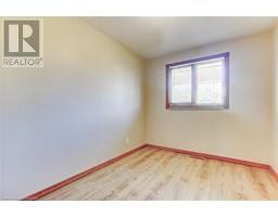 19 MANN Avenue - 11