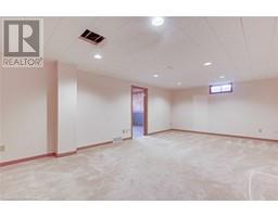 19 MANN Avenue - 14