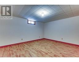 19 MANN Avenue - 18