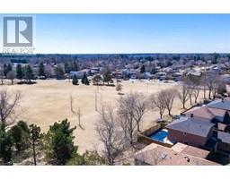 19 MANN Avenue - 25