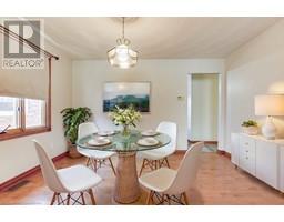 19 MANN Avenue - 7