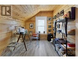 21 CHAPMAN ST W Street W - 29