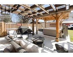 21 CHAPMAN ST W Street W - 45
