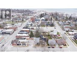 21 CHAPMAN ST W Street W - 48