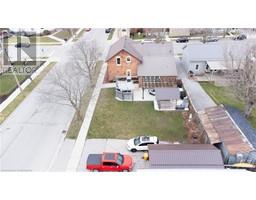 21 CHAPMAN ST W Street W - 49