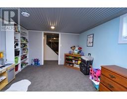 268 E HIGHWAY 24 - 42