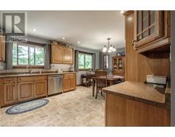 8 MILLER Crescent - 14