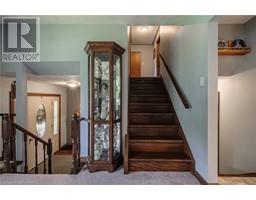 8 MILLER Crescent - 21