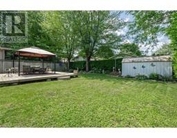 8 MILLER Crescent - 38
