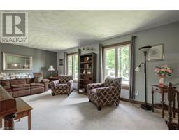 8 MILLER Crescent - 7