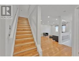 34 PHAIR Crescent - 16