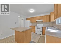 34 PHAIR Crescent - 21