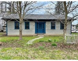 627 NELSON Street W - 1