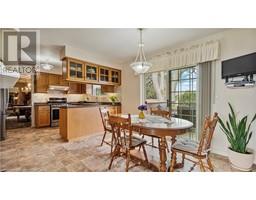 54 BEE Street - 19