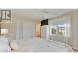 54 BEE Street - 23
