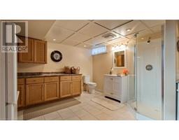 54 BEE Street - 31