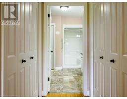 409 QUEEN Street S UnitNo. 8 - 18