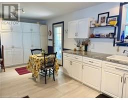 30 BEE Street - 5