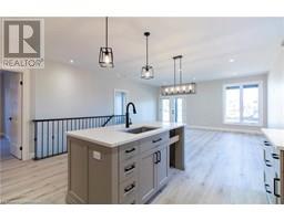 93 DUCHESS Drive - 17