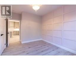 93 DUCHESS Drive - 25