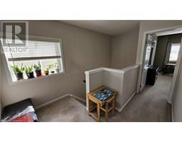 19 TRILLIUM WAY - 18