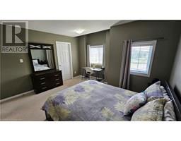 19 TRILLIUM WAY - 20
