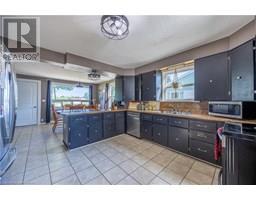 2041 MAIN Street S - 10
