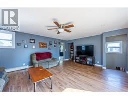 2041 MAIN Street S - 7