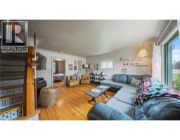 509 QUEENSWAY W - 16