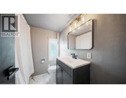 509 QUEENSWAY W - 18