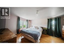 509 QUEENSWAY W - 21