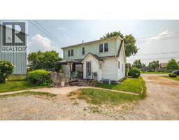 509 QUEENSWAY W - 30